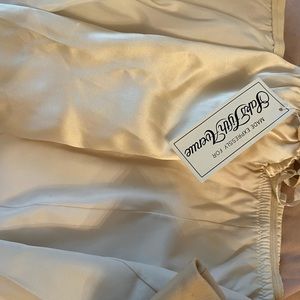 Lot of 6 vintage half slips and 2 long gloves